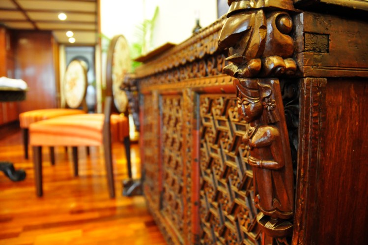 more stuff around the suite